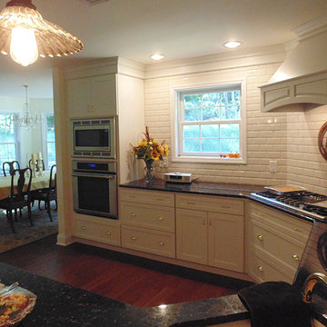 Traditional Kitchen - Great Meadows, NJ