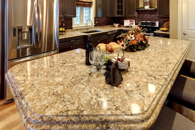 Inspiration for a timeless kitchen remodel in Detroit