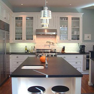 Inspiration for a timeless kitchen remodel in San Francisco