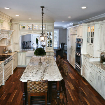 Traditional Kitchen in Wall Township