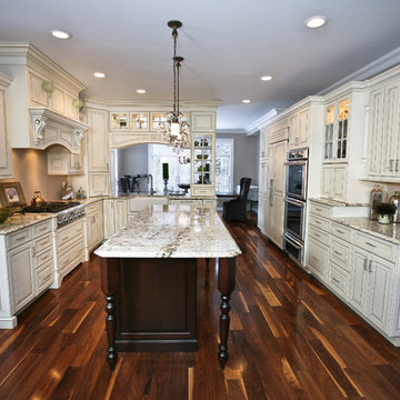 Traditional Kitchen in Wall Township