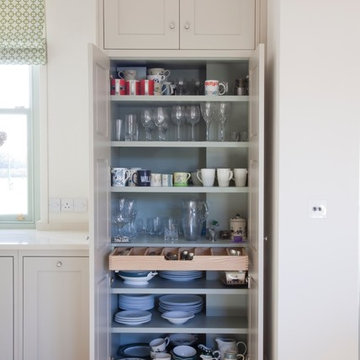 Traditional kitchen with clever internal storage