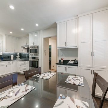 Traditional Kitchen with Contrast (2019) - L-Shaped Kitchen
