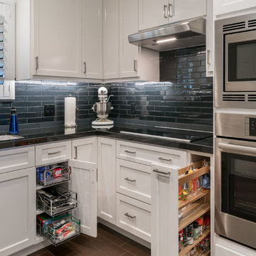 Traditional Kitchen with Contrast (2019) - Smart Storage Solutions