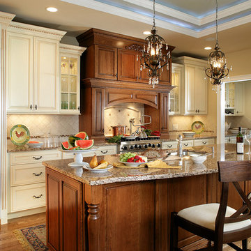 Traditional Kitchen with Contrasting Island and Hood
