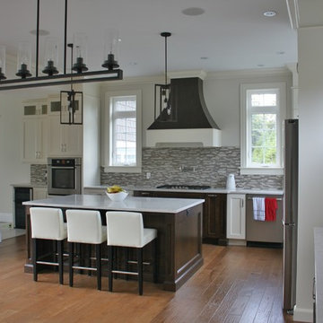 Traditional Kitchen with Curved range Hood