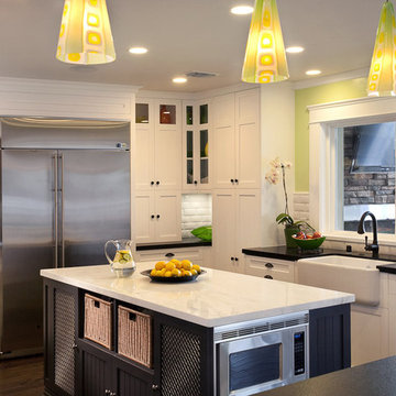 Traditional Kitchen with Modern Finishes