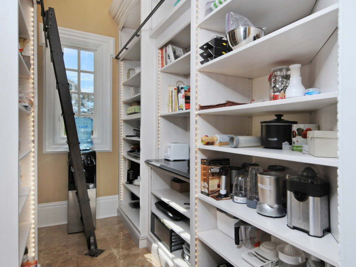 Kitchen - Traditional Kitchen
