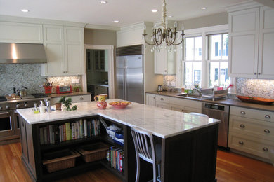 Traditional New England Kitchen