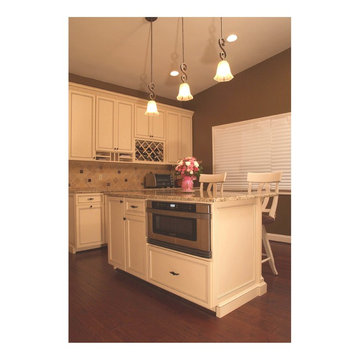 Traditional Off-White Maple Kitchen in Owings Mills, Maryland