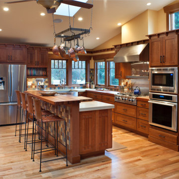 Traditional Open Kitchen Layout