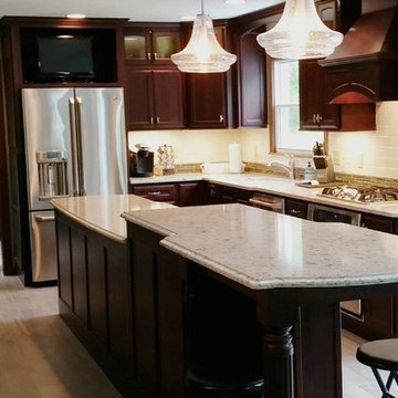 Traditional Pittsburgh Kitchen Remodel with McLusky Showcase Kitchens & Baths