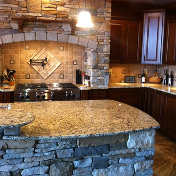 traditional/rustic kitchen