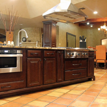 Traditional Rustic Kitchen Design