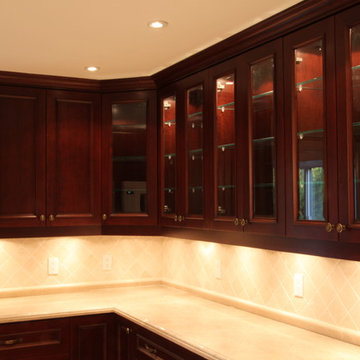 Traditional Solid Wood Kitchens