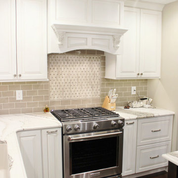 Traditional Two Tone Kitchen With Furniture Island