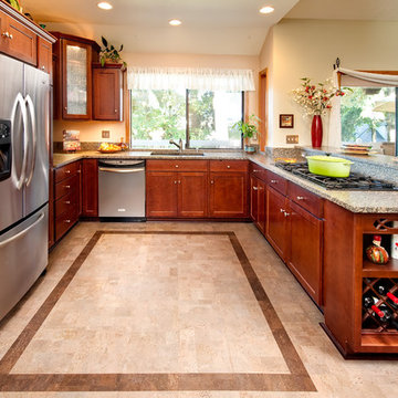 Traditional U-shaped kitchen layout