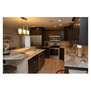 Traditional Venice | Venice, FL - Transitional - Kitchen - Orange ...