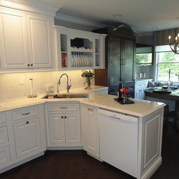 Traditional White Painted Kitchen - Morristown, NJ