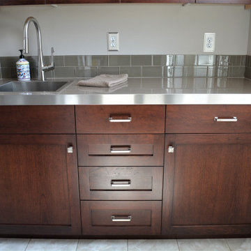 Transitional cabinetry in Cherry
