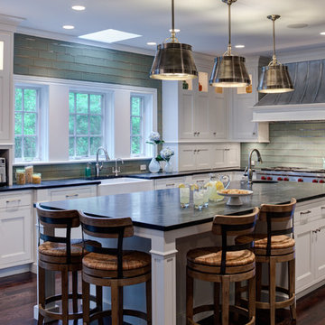 Transitional Cottage Kitchen - Glenview, IL