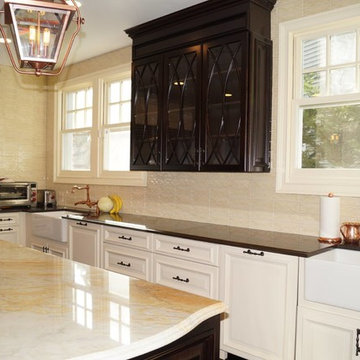 Transitional Elegant Kitchen