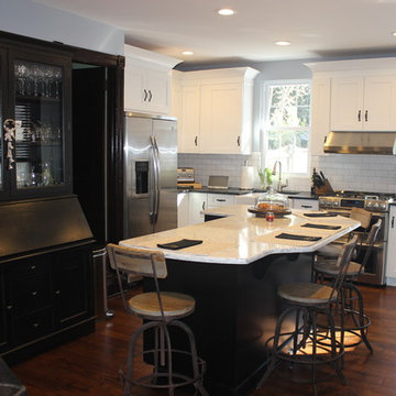 Transitional Farmhouse Kitchen in Manayunk, PA