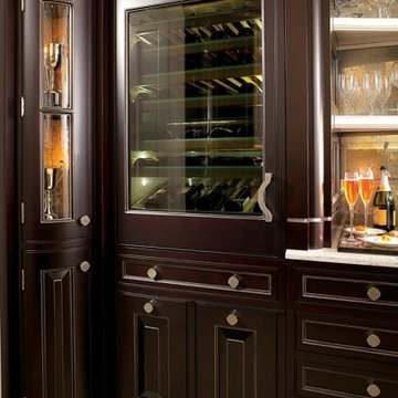 Transitional Kitchen Cabinet + Drawer Decorative Hardware