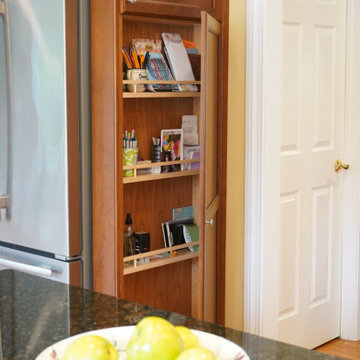 Transitional Kitchen for Updated Farmhouse