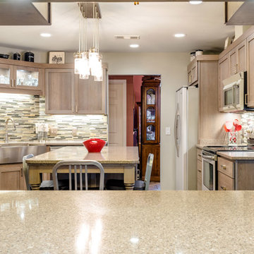 Transitional Kitchen in Hickory