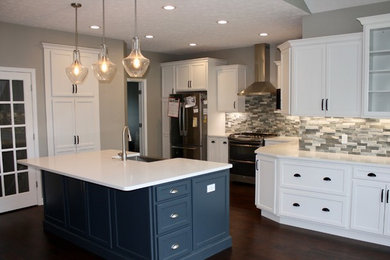 Example of a transitional kitchen design in Cleveland