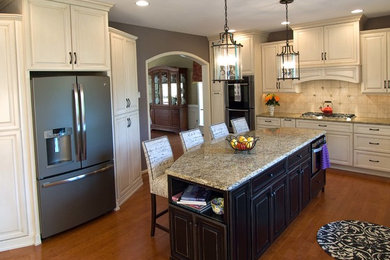 Inspiration for a large timeless kitchen remodel in Philadelphia