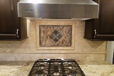 Foto de cocina contemporánea grande abierta con electrodomésticos de acero inoxidable