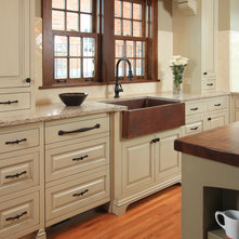 Traditional Kitchen by w.b. builders