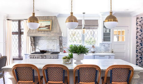 Kitchen of the Week: Hand-Painted Range Hood and Classic Finishes