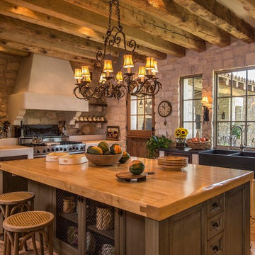 Tuscan Style Old World Kitchen
