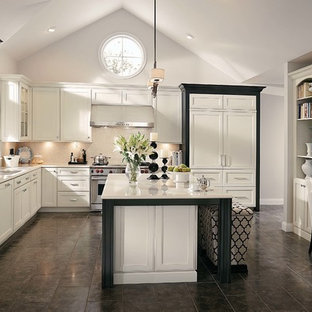 75 Beautiful Tuxedo Kitchen Home Design Pictures & Ideas - August, 2021 ...