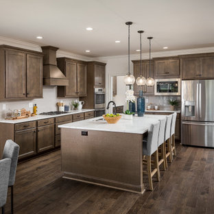 Traditional kitchen designs - Kitchen - traditional kitchen idea in Louisville