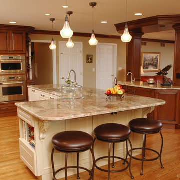 Two-Color Traditional Kitchen Addition