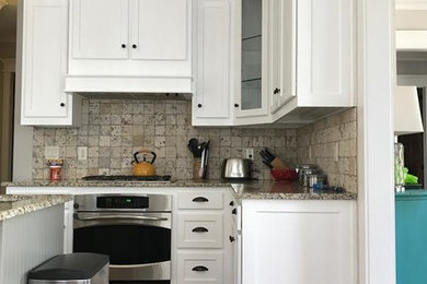 Example of a transitional kitchen design in Atlanta