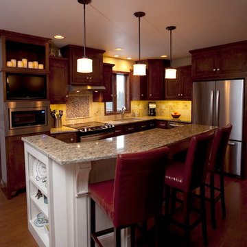Two-Tone Traditional Kitchen