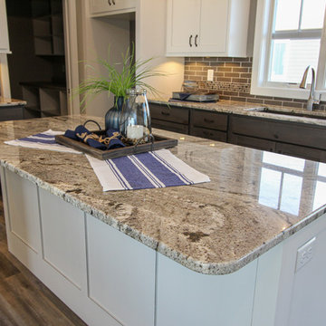 Two-tone Transitional Kitchen Design