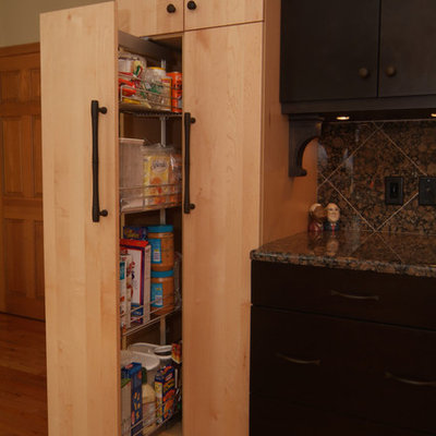 Kitchen pantry - mid-sized contemporary u-shaped light wood floor kitchen pantry idea in Boston with an undermount sink, flat-panel cabinets, light wood cabinets, granite countertops, multicolored backsplash, stone tile backsplash, stainless steel appliances and no island