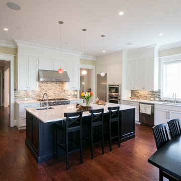 Two Toned Kitchens