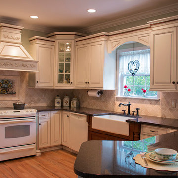 Two-Toned Traditional Kitchen