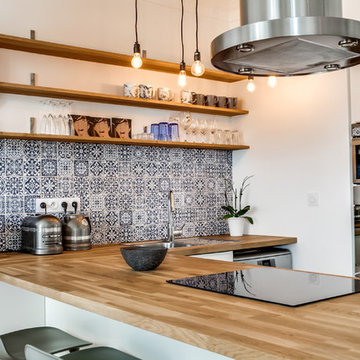 Une cuisine contemporaine au Père Lachaise dans un appartement de 80m2