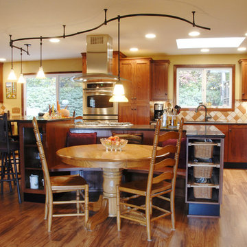 Universal Craftsman Kitchen