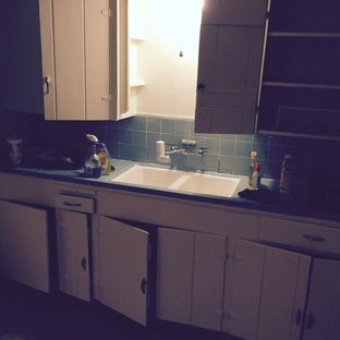 Midcentury kitchen in Albuquerque.
