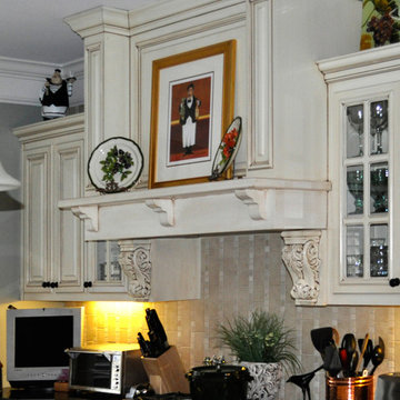 Updated Interior Living Room / Dining Room & Kitchen with Faux Painted Cabinets