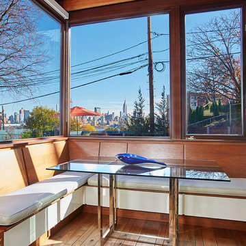 URBAN ARCHITECTURAL MASTERPIECE WITH DIRECT NYC VIEWS